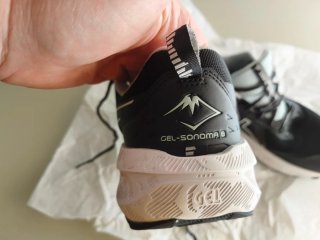Zapatillas Asics Talla 45 Negras y Grises