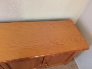 Mueble de salón provenzal madera y cristal