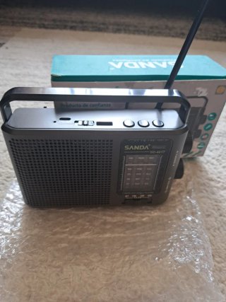 Radio Portátil SANDA SD-4017 AM/FM/SW