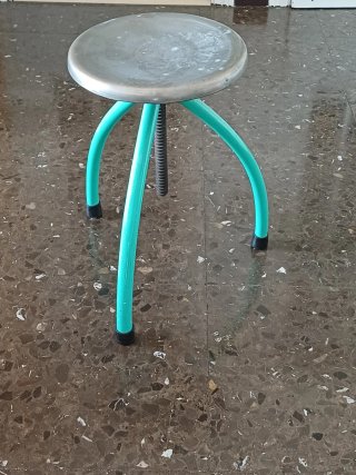 Taburete Vintage Metal Restaurado