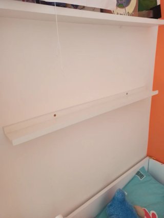 Baldas blancas de madera