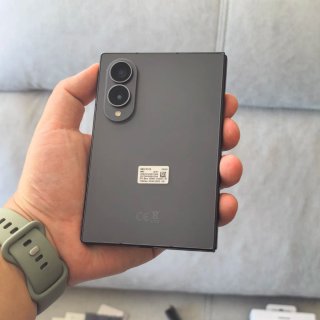 Samsung Galaxy Z Fold 8 pack con factura