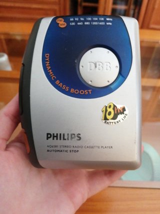 Philips AQ6581 Radio Cassette Player