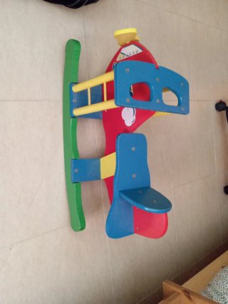 Balancín infantil de madera más regalo coche miky