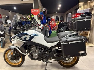 CF MOTO 800 MT EXPLORER