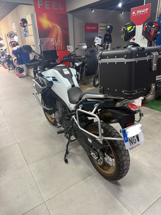 CF MOTO 800 MT EXPLORER
