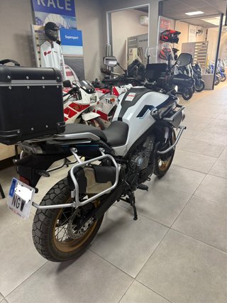 CF MOTO 800 MT EXPLORER