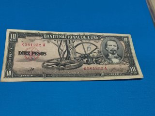 Billete 10 pesos Cuba 1960 con la firma del Ché.