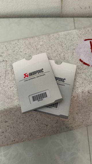 Escape Akrapovic husqvarna 701