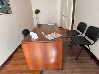 Mesa de oficina de madera