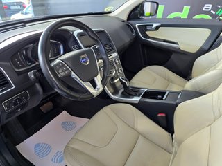VOLVO XC60 2.4 D5 AWD Summum Auto