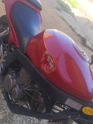 Hyosung Moto 125cc Naked Roja