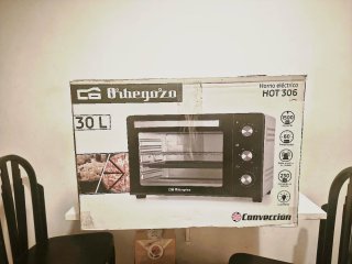 Horno eléctrico por convección. Marca Orbegozo.