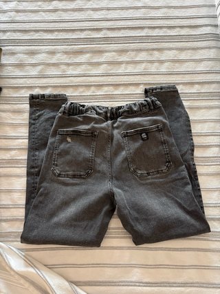 Pantalon vaquero Zara