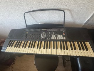 Teclado GEM General Music CD20 con patas