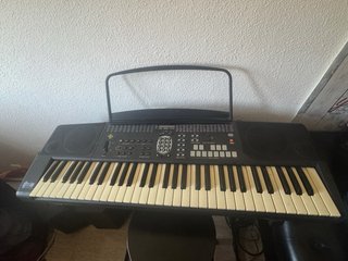 Teclado GEM General Music CD20 con patas