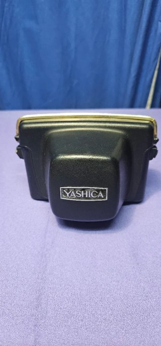 cámara telemétrica analógica Yashica Minister III,