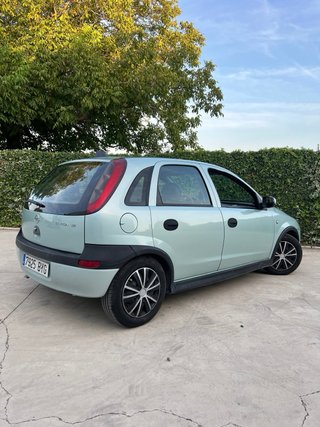 Opel Corsa C en perfecto estado