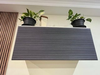 Mueble de comedor blanco y gris