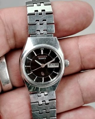 Citizen Quartz 7500A Vintage Mujer 24mm