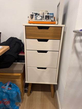 Cajonera blanca y madera