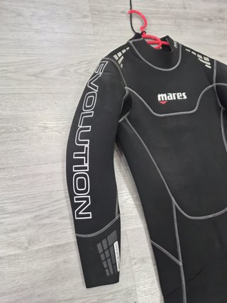 Traje de Neopreno Mares Wetsuit Evolution 5mm.