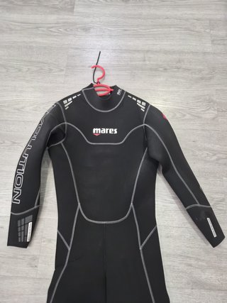 Traje de Neopreno Mares Wetsuit Evolution 5mm.