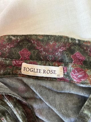 Blusa Foglie Rose manga larga estampada