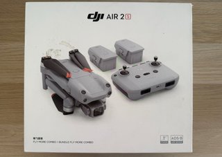 Dron DJI Air 2S Fly More Combo
