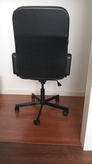 Silla Escritorio Giratoria IKEA RENBERGET Negra