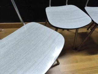 Set de 5 sillas de formica