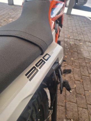 KTM 390 Enduro R 2026 Naranja/Blanca