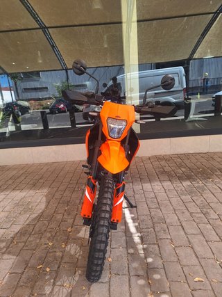 KTM 390 Enduro R 2026 Naranja/Blanca