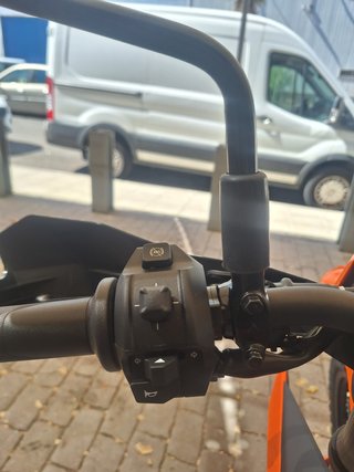 KTM 390 Enduro R 2026 Naranja/Blanca