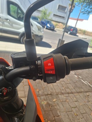 KTM 390 Enduro R 2026 Naranja/Blanca