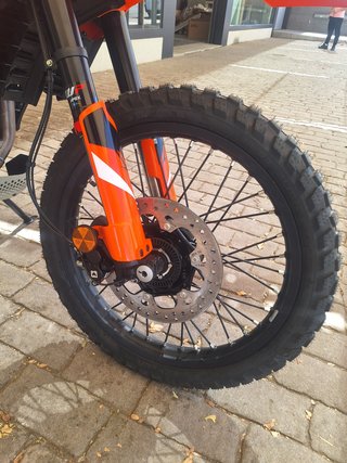 KTM 390 Enduro R 2026 Naranja/Blanca