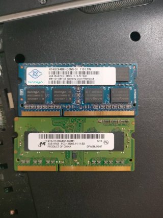 Neetbook dell ,con cargador.