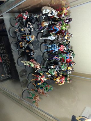 Collezione di 50 figure DC Comics in piombo + libri