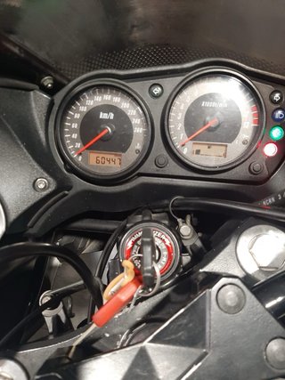 Kawasaki Z750S Plata