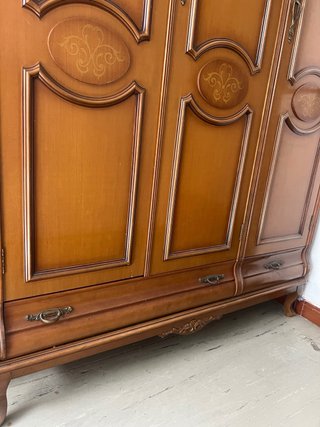 Armario vintage madera maciza