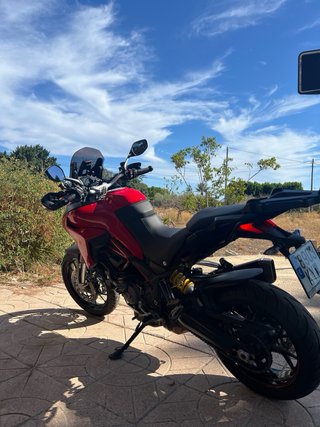 Ducati Multistrada 950S Roja y Negra