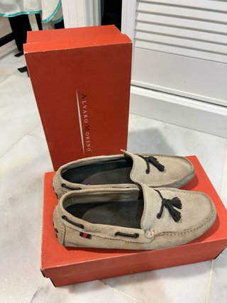 Mocasines Alvaro Moreno Beige Tassels