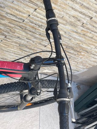 Bicicleta de montaña B'TWIN