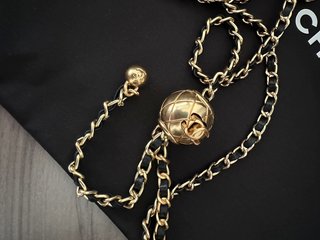 Chanel Negro Bola de Oro