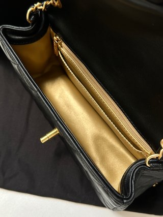 Chanel Negro Bola de Oro