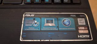Portatile Asus funzionale solo via cavo