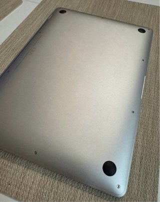 Mcbook air!!, plateado, en casi perfecto estado!!!