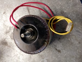 transformador toroidal 18v.
