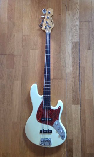 Bajo Eléctrico Sandberg Electra TT4