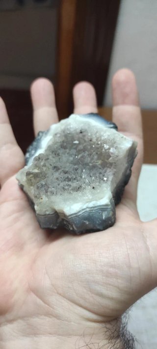 mineral geoda de cuarzo